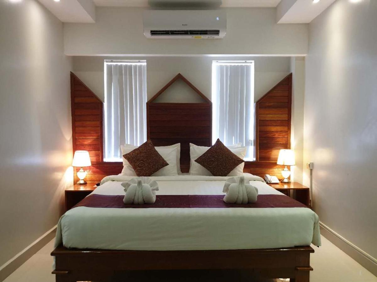 Aristocrat Residence & Hotel Sihanoukville Exterior foto